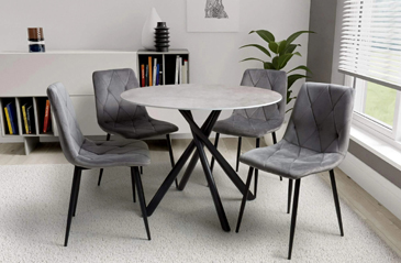 Avesta Table Set